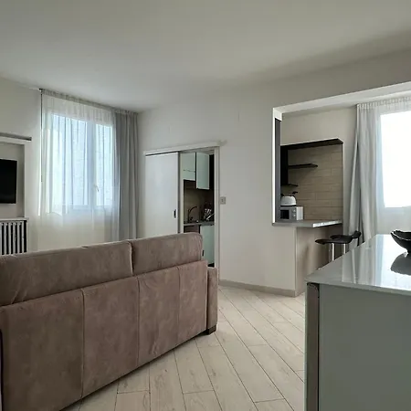 Welc-om Largo Europa View Appartamento *